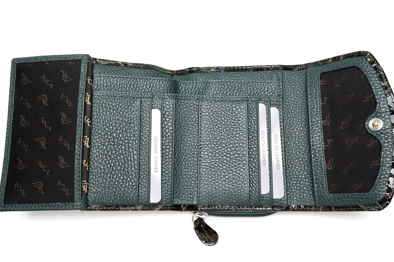 Žalia lakuota Aka odinė piniginė