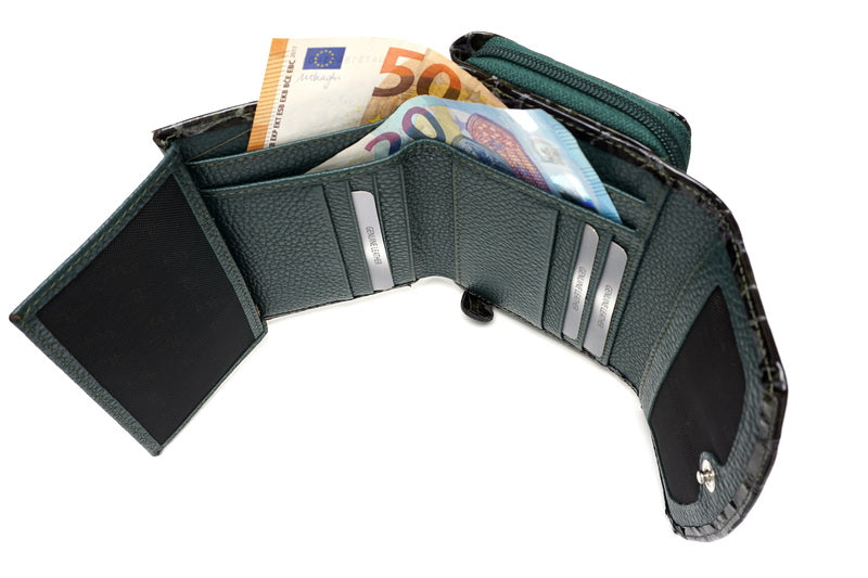 Žalia lakuota Aka odinė piniginė