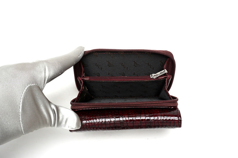 Bordo lakuota Aka odinė piniginė