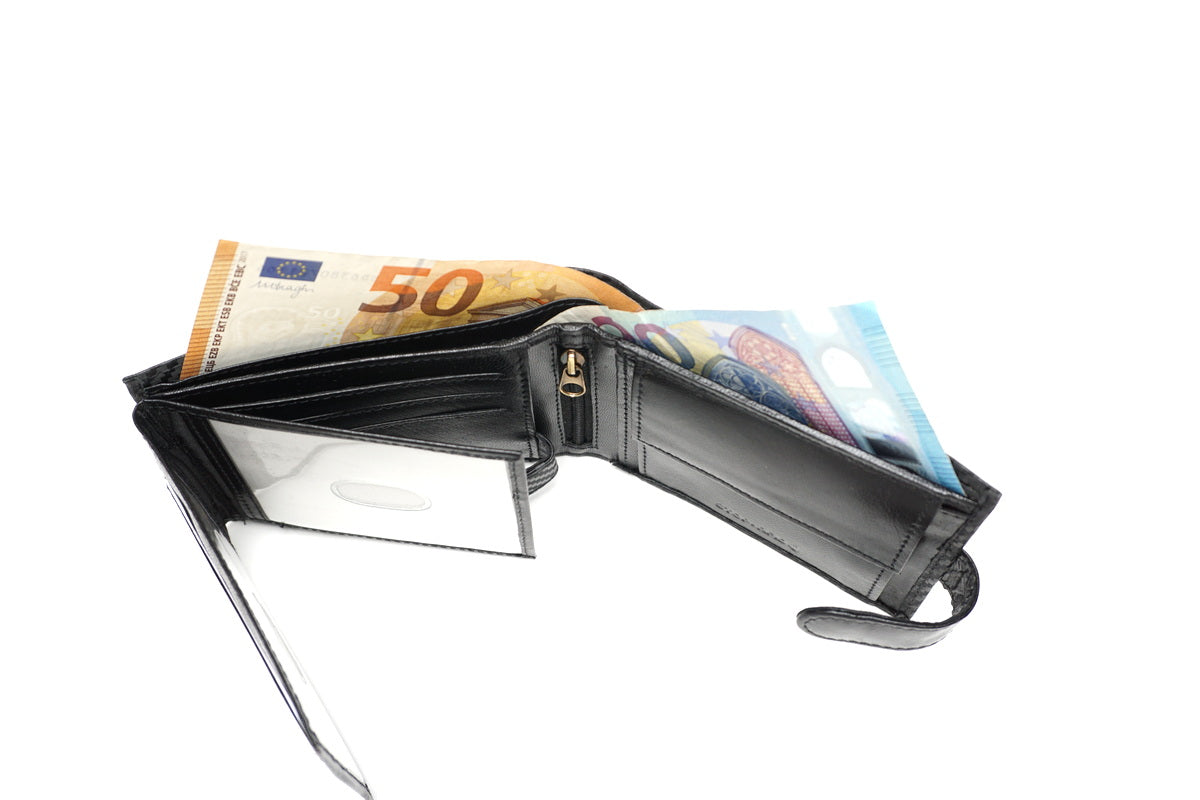 Juoda odinė piniginė su RFID apsauga
