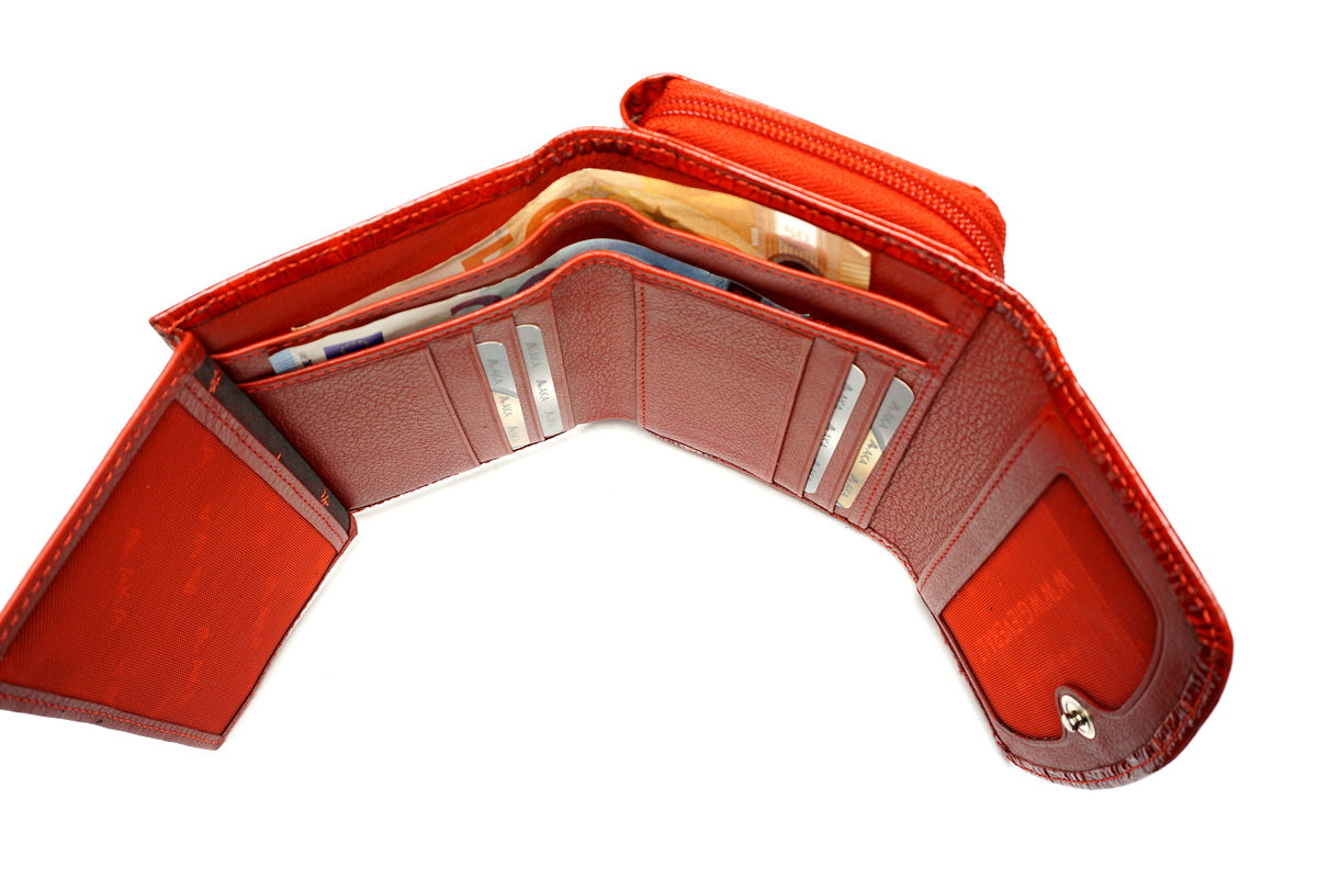 Raudona lakuota Aka odinė piniginė