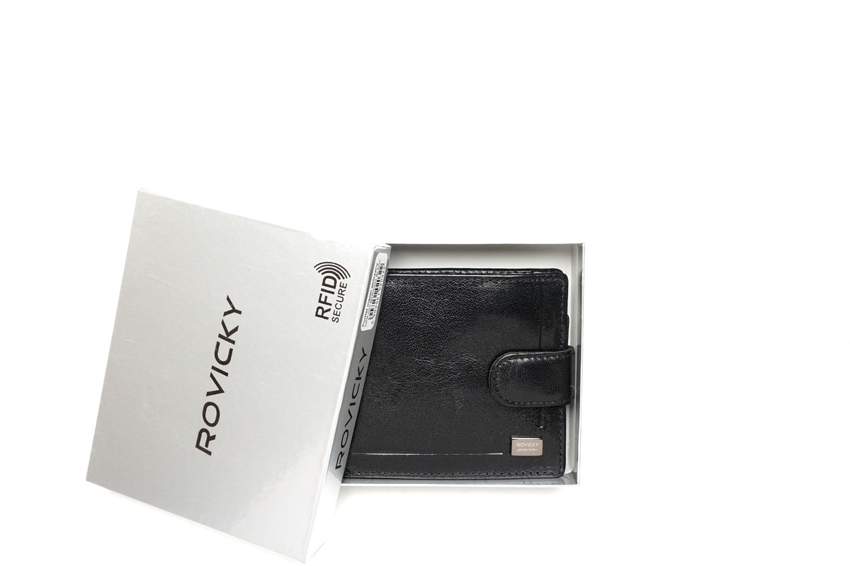 Juoda odinė piniginė su RFID apsauga