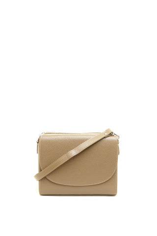 Rusva odinė rankinė per petį