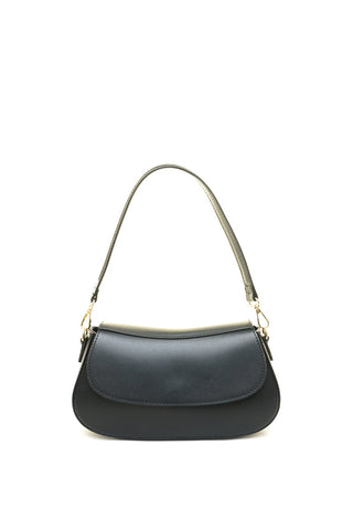 Juoda odinė rankinė per petį