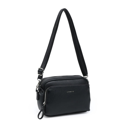 Juoda rankinė per petį